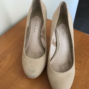 Gianni Bini  4 inch heels in beige size 8